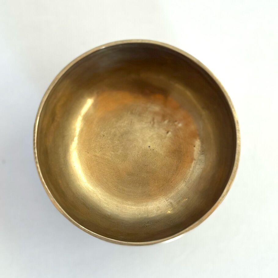 Traditional Thadobati Bowl 13cm - 18cm - Image 5