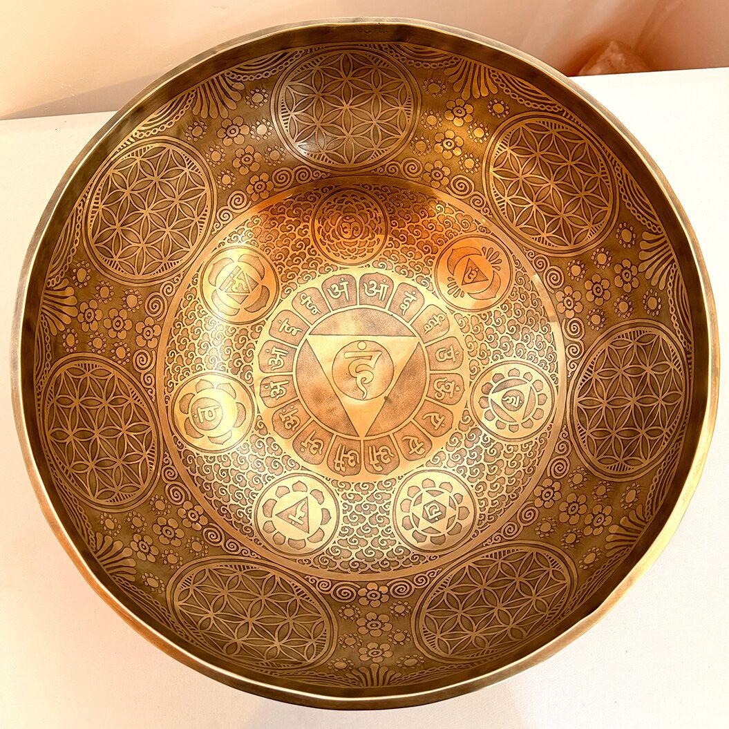 Large Etched Bowl with Seven Chakra Symbols Hindu - 40cm